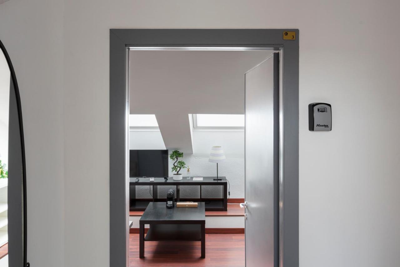 2 Bedroom Apt - Duomo 3 Mediolan Zewnętrze zdjęcie